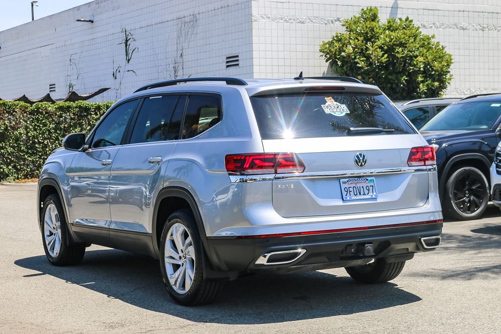 Used 2023 Silver Volkswagen 3.6L V6 SE w/Technology image 6