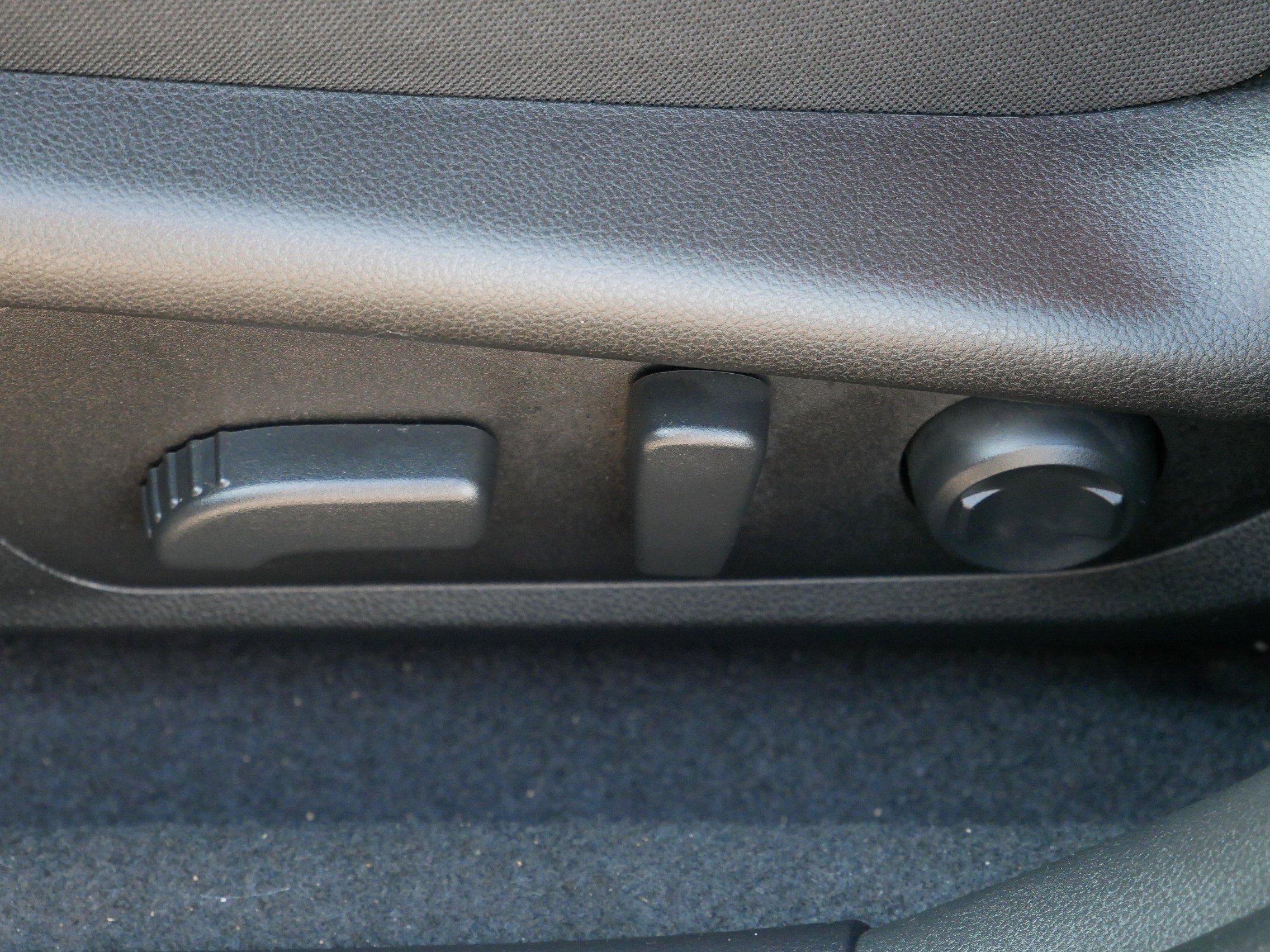 Certified Used 2025 Crystal White Pearl Subaru RS image 19