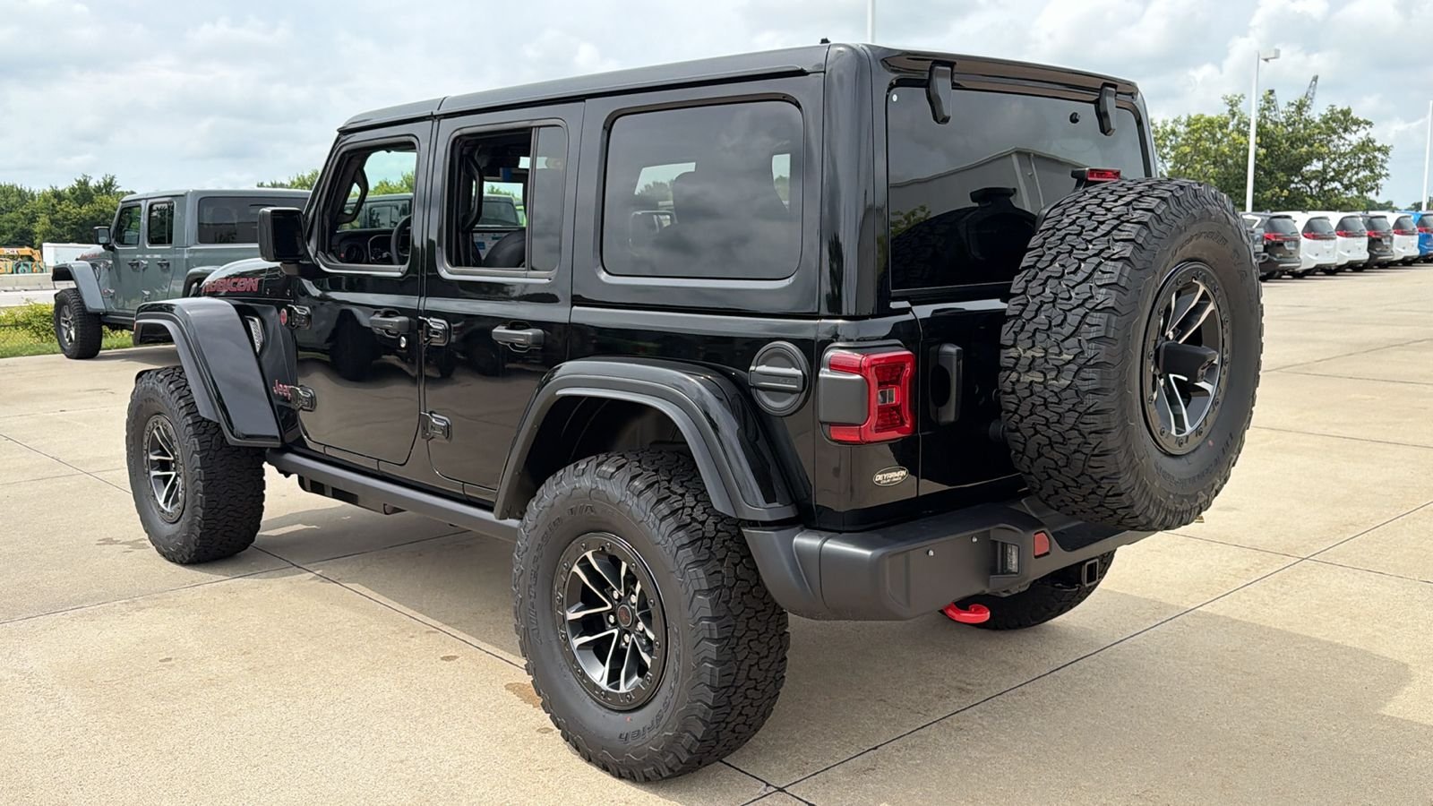 New 2026 Black Clearcoat Jeep Rubicon image 7