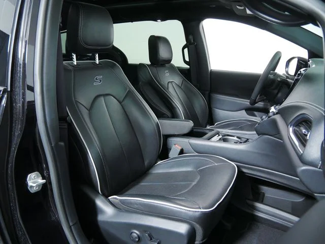 Certified Used 2025 Black Chrysler Limited image 13