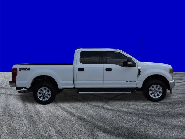 Certified Used 2020 Oxford White Ford XLT image 3