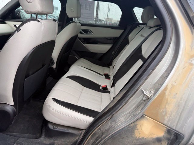 Used 2018  Land Rover SE R-Dynamic image 14
