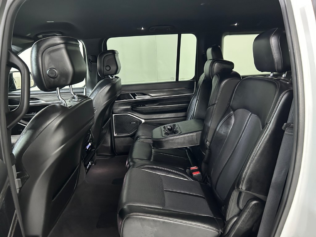 Used 2024 White Jeep Series II image 19