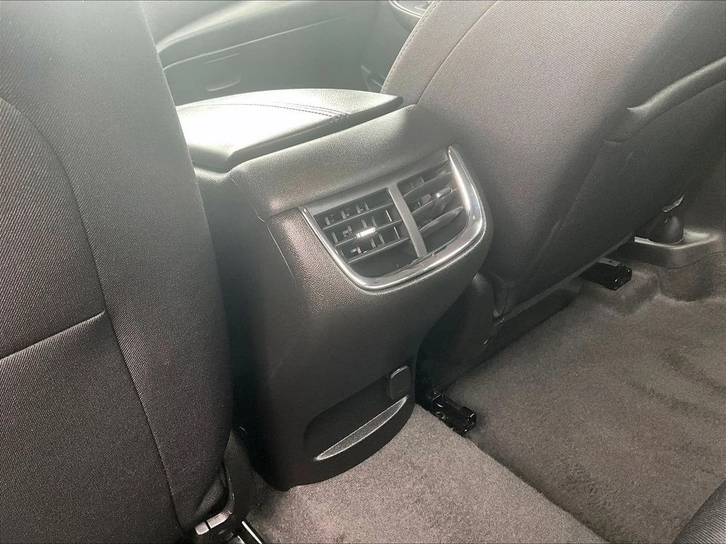 Used 2024 White Chevrolet LT image 12