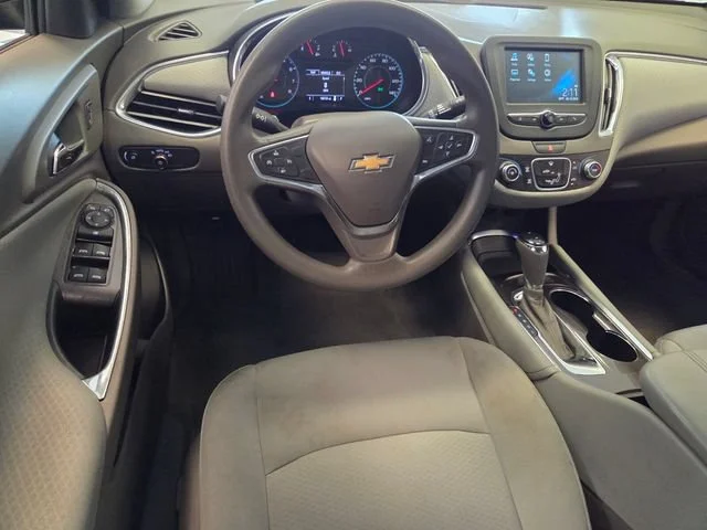 Used 2018 MOSAIC BLACK METALLIC Chevrolet LT image 14