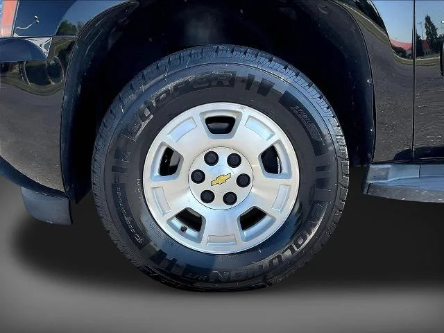 Used 2014 Black Chevrolet  image 39