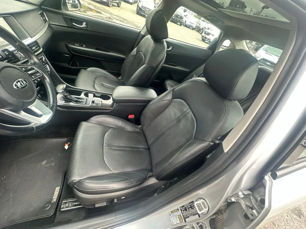 Used 2020 Silver Kia EX Premium image 10