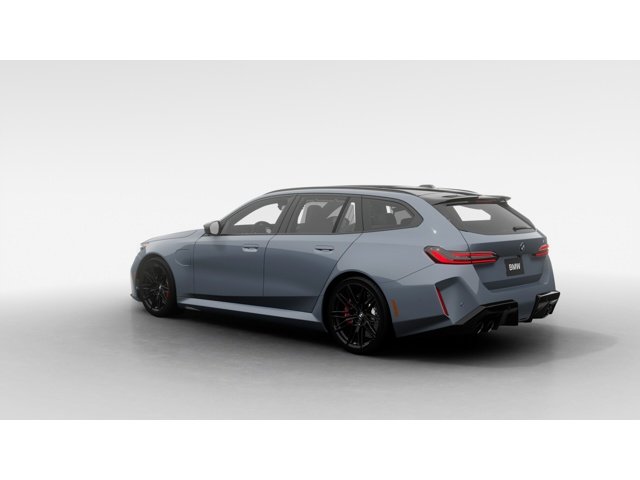 2027 BMW M5 photo 2