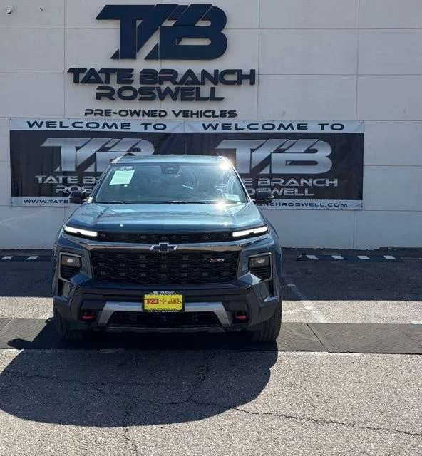 Used 2025 Blue Chevrolet Z71 image 3