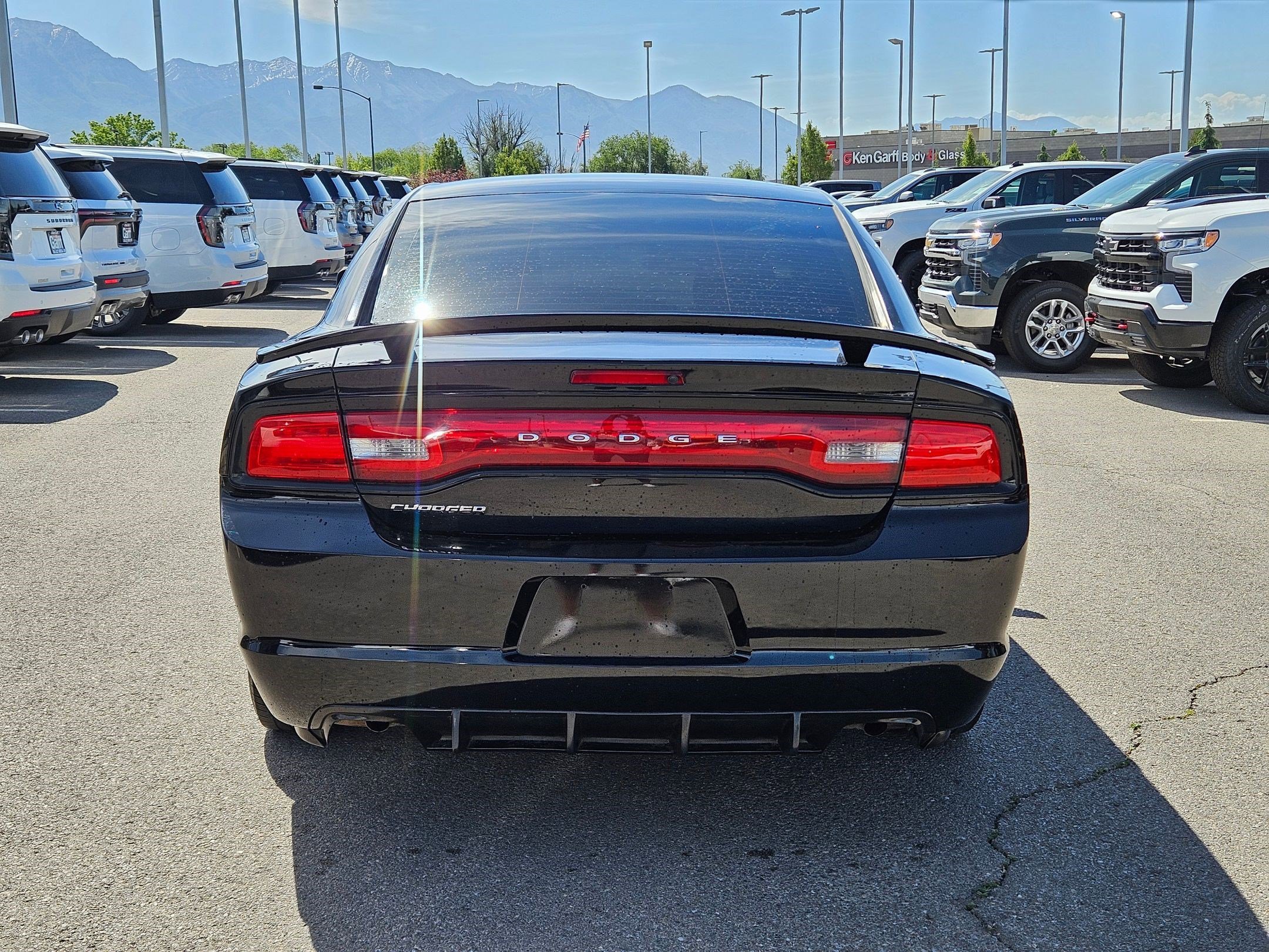Used 2012 Pitch Black Dodge SE image 4