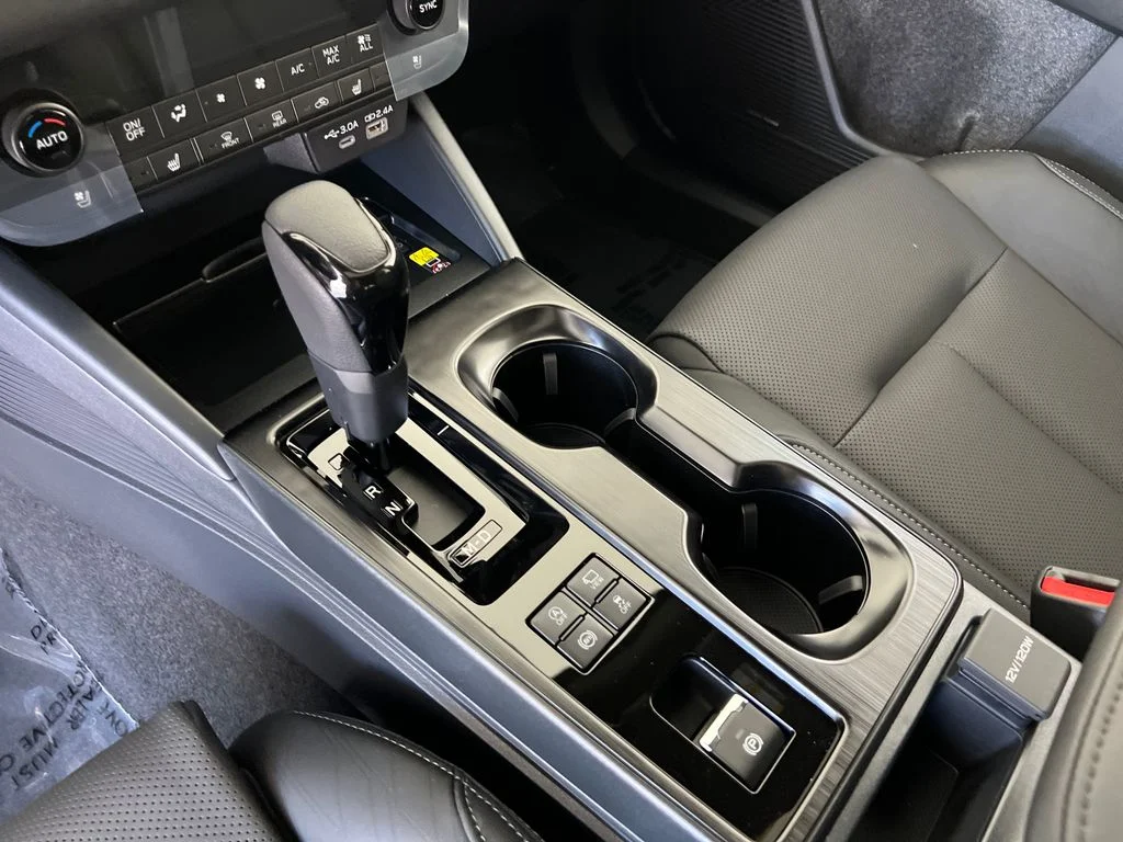 New 2026 CRYSTAL WHITE PEARL Subaru Touring image 26