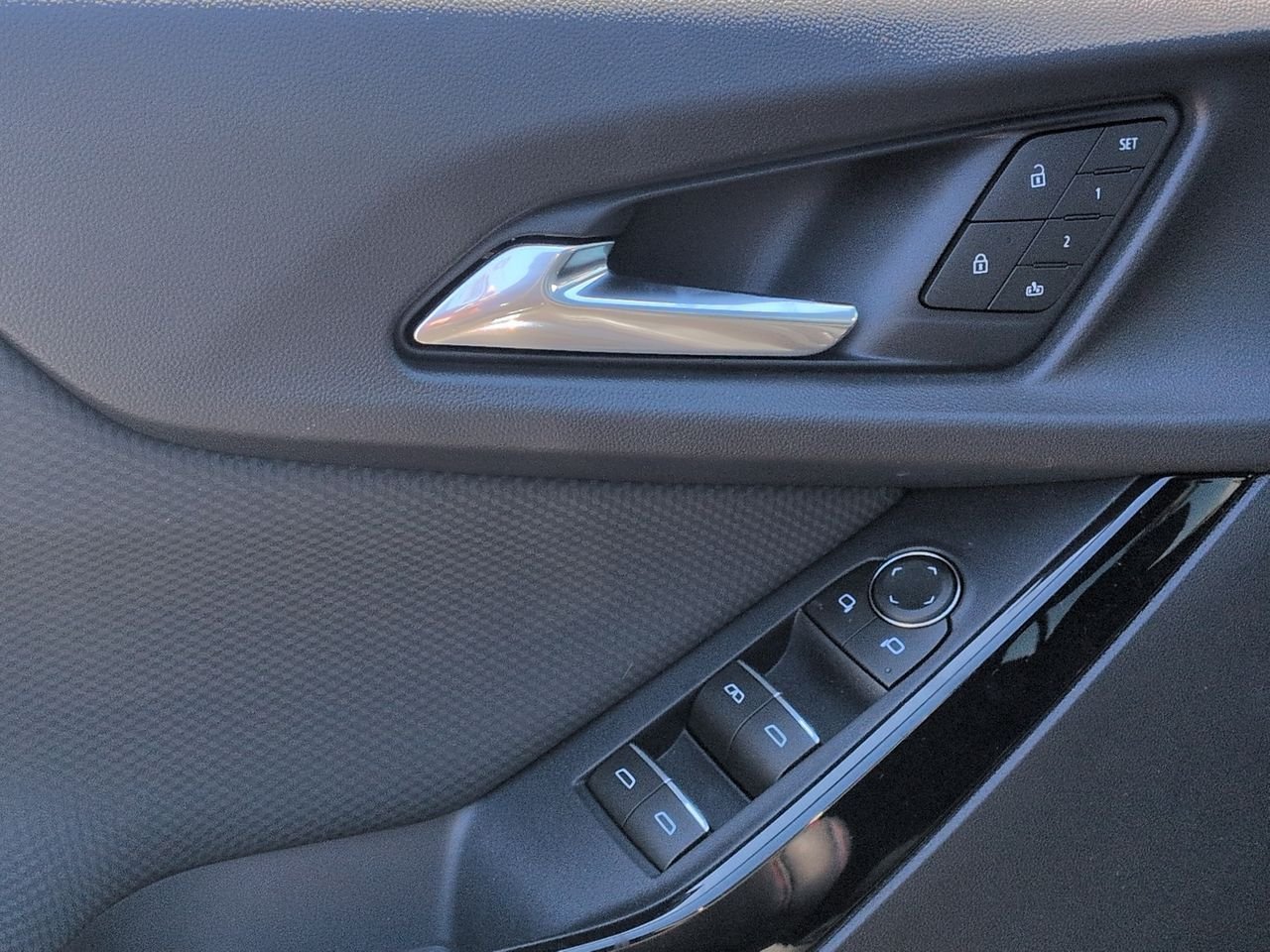 2026 Chevrolet Equinox RS - Photo 24