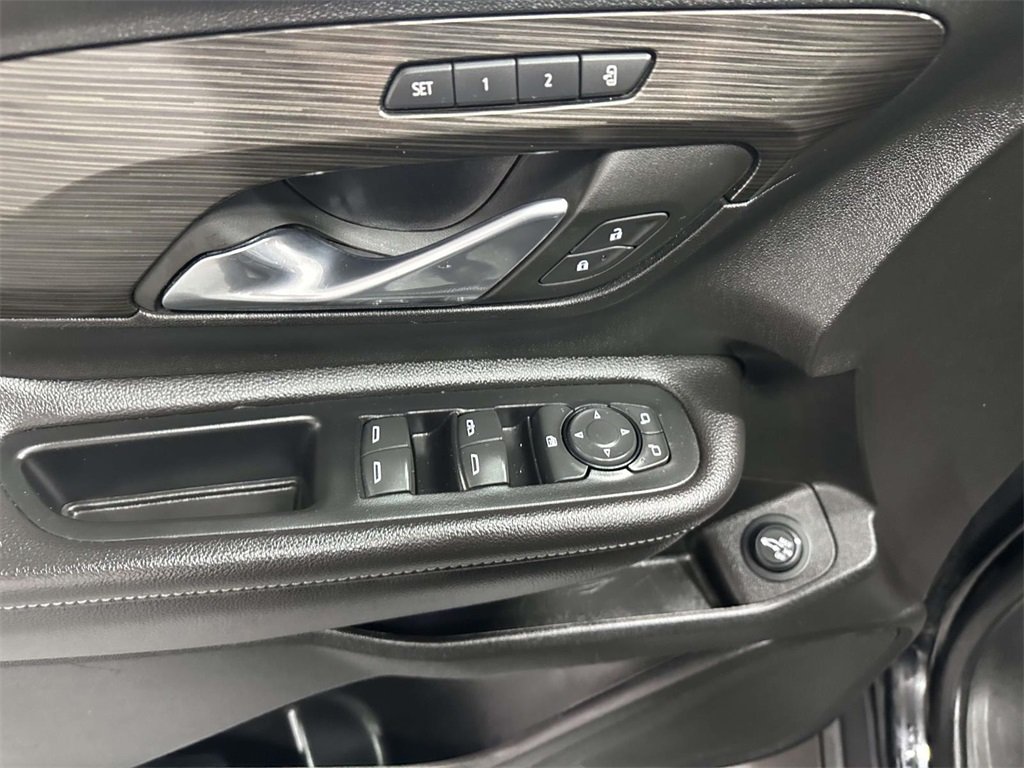 2023 Gmc Terrain SLT photo 3