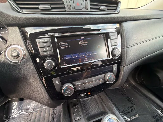 Used 2019 Gray Nissan SV image 24