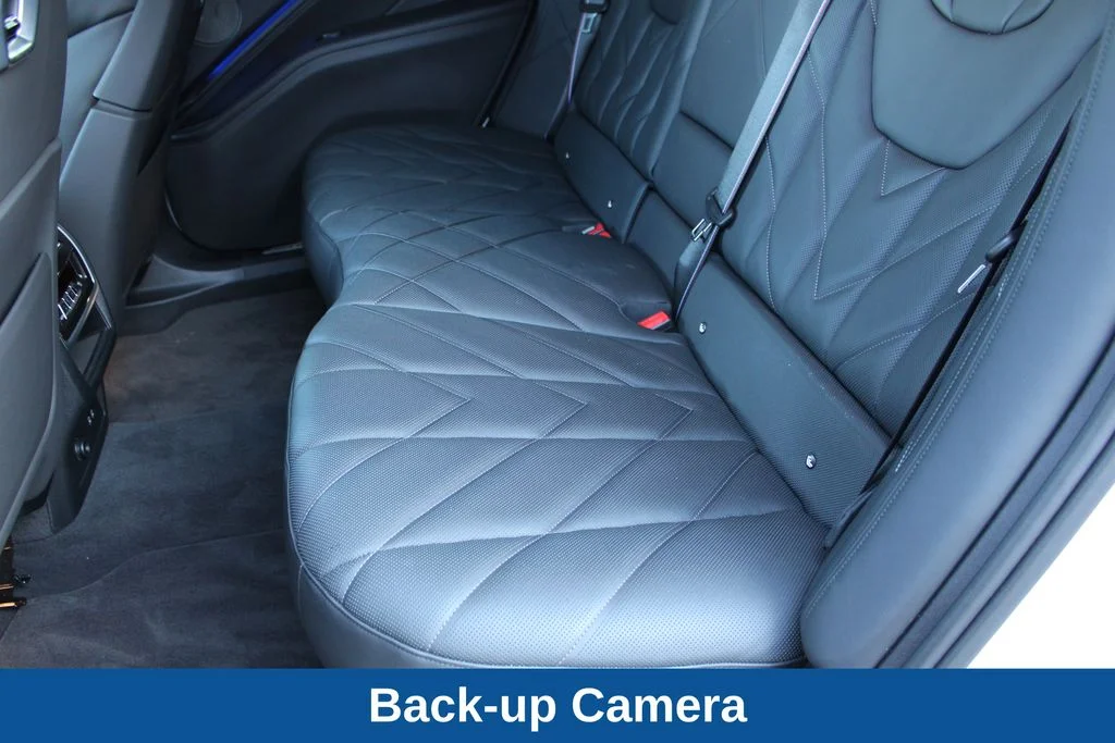 Used 2023 White BMW Base image 24