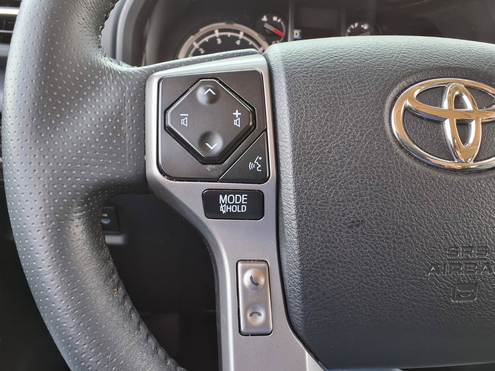Certified Used 2022 Blizzard Pearl Toyota Limited image 22