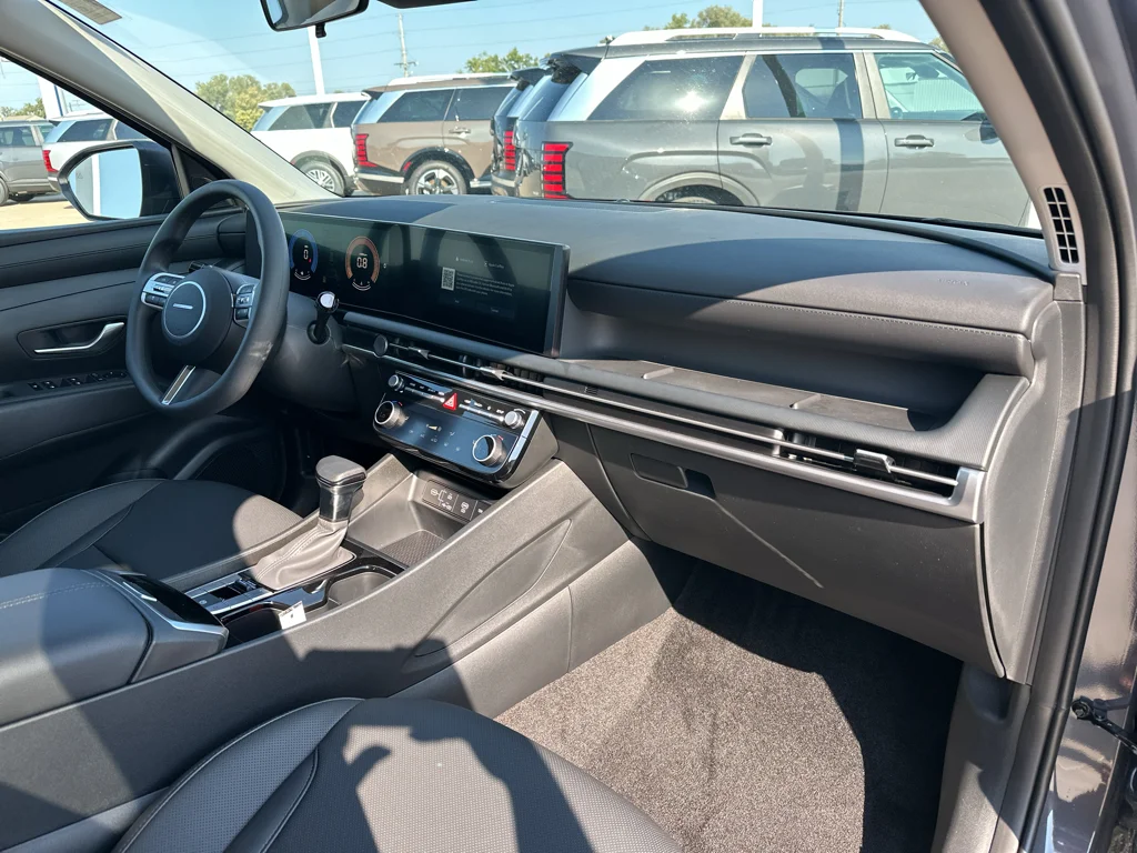 New 2026 Ecotronic Gray Hyundai SEL Plus image 5