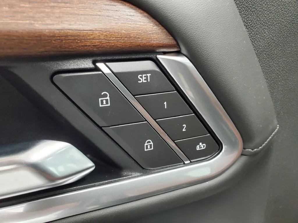 New 2026 Onyx Black GMC Denali Ultimate image 25
