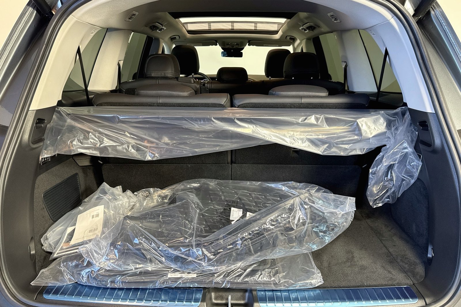 New 2026 Selenite Grey Metallic Mercedes-Benz GLS 450 image 24