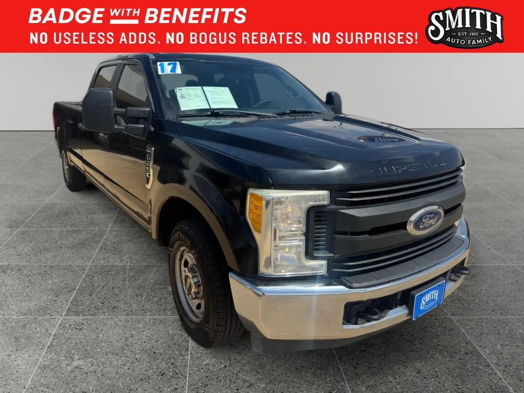 Used 2017 Shadow Black Ford XL image 1