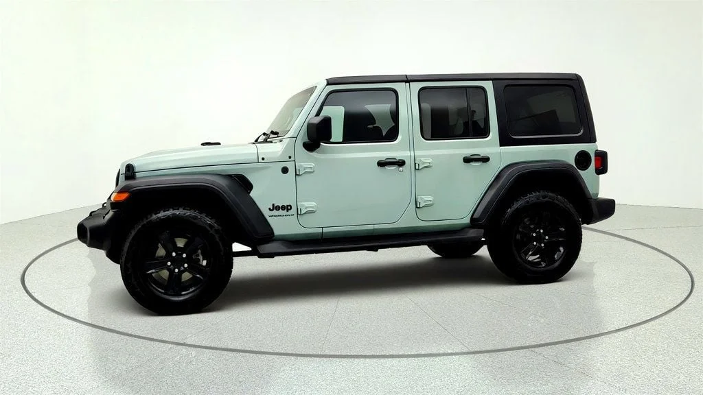 Used 2023 Earl Clearcoat Jeep Sport Altitude 4 Door 4x4 w/ Alpine Premium Audio & Trailer-Tow image 8