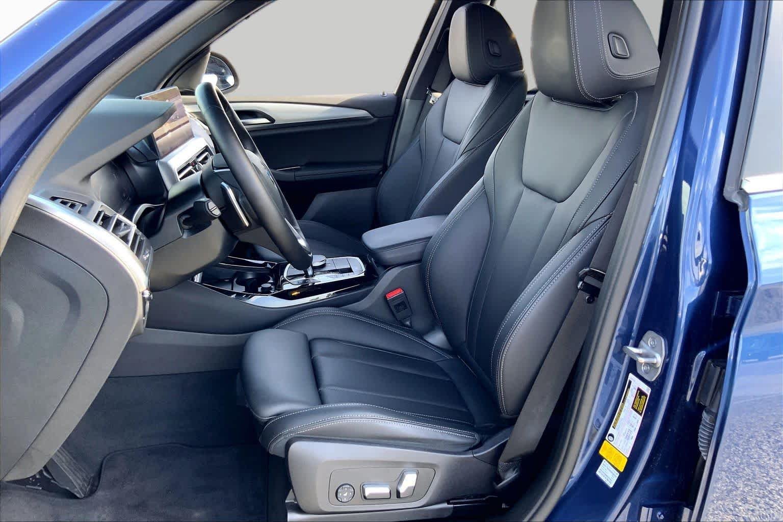 Used 2023 Phytonic Blue Metallic BMW sDrive30i image 8