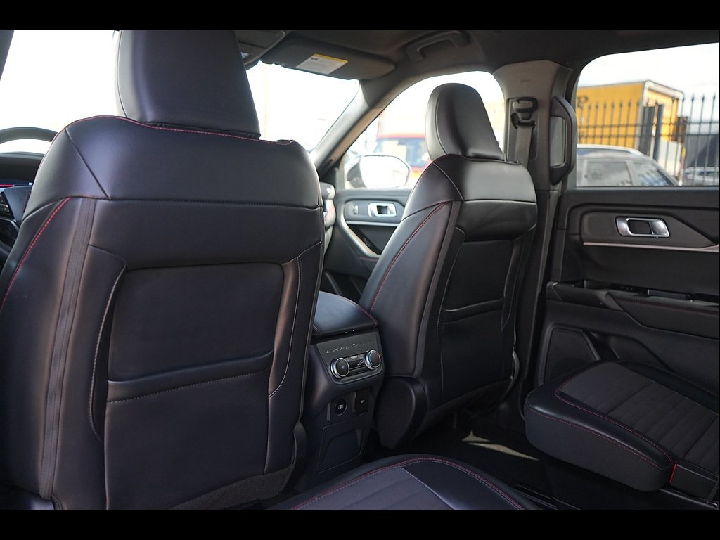 Used 2025 Agate Black Ford ST-Line image 14