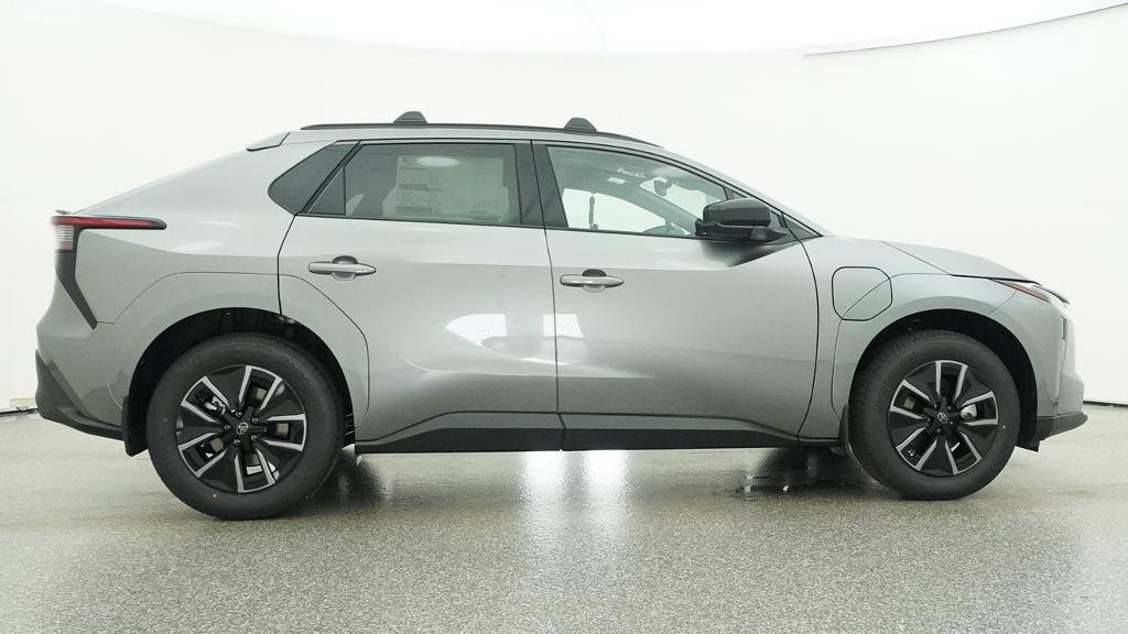 New 2026 Heavy Metal Toyota XLE image 13