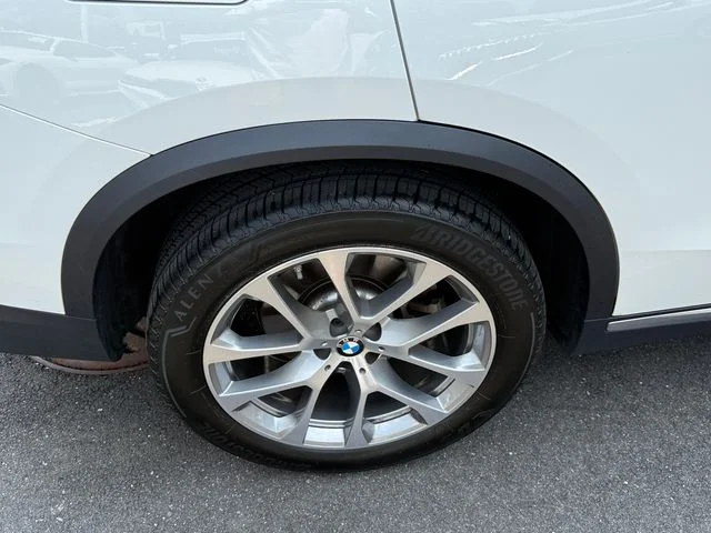 Used 2026 Alpine White BMW xDrive40i image 13