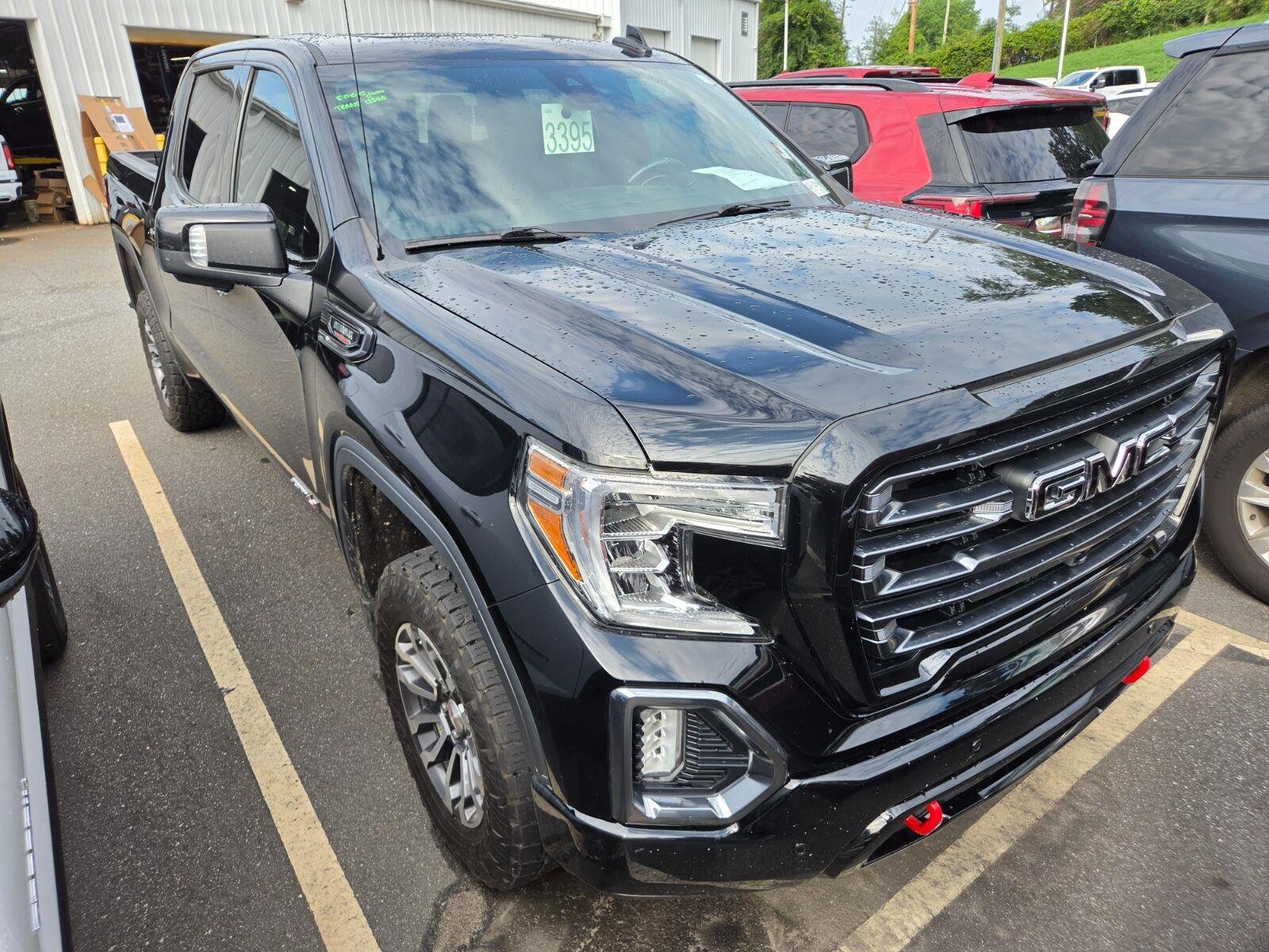Used 2021 ONYX BLACK GMC AT4 image 2