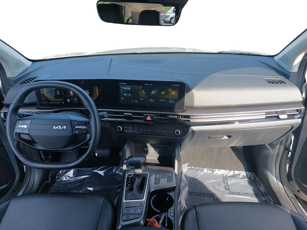 Used 2026 Gray Kia EX image 9
