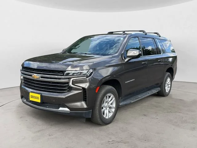 Used 2021 GRAYWOOD METALLIC Chevrolet LT image 1