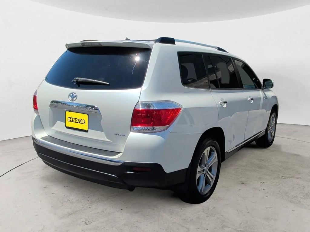 Used 2012 White Toyota Limited image 5
