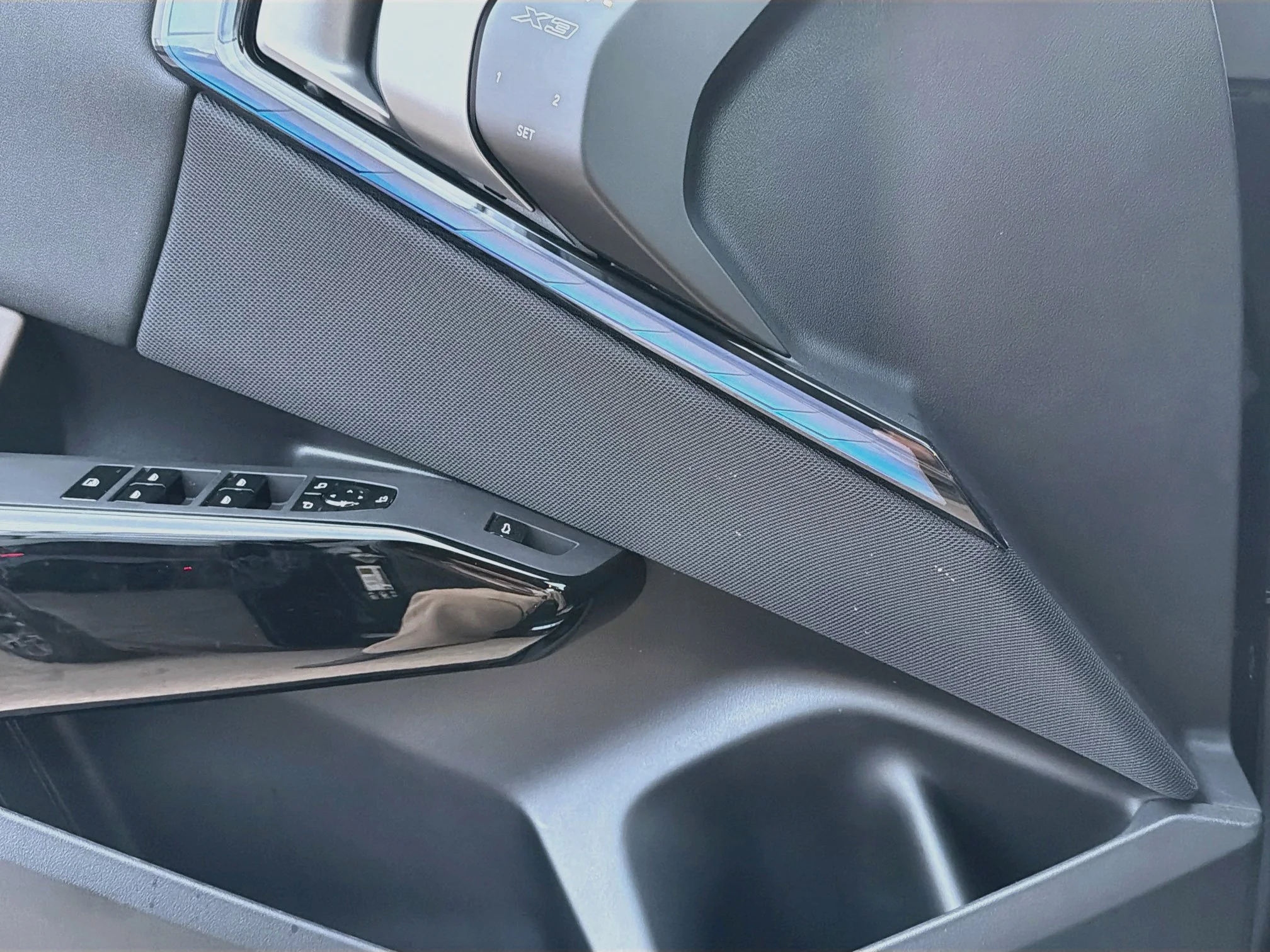 New 2026 Black Sapphire Metallic BMW 30 xDrive image 24