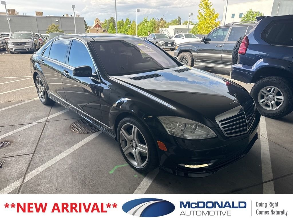 2011 Mercedes-Benz S-Class S550 4MATIC's photo
