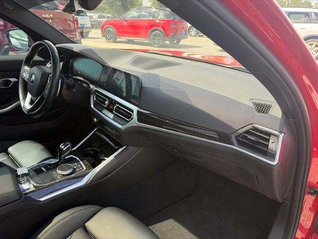 Used 2022 Red BMW 330i image 9