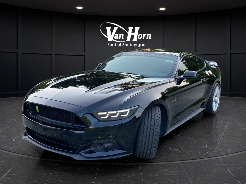 Used 2015 Black Ford GT Premium image 3