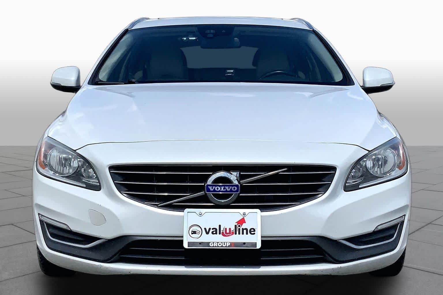 Used 2015 Crystal White Pearl Volvo T5 Drive-E Platinum image 4