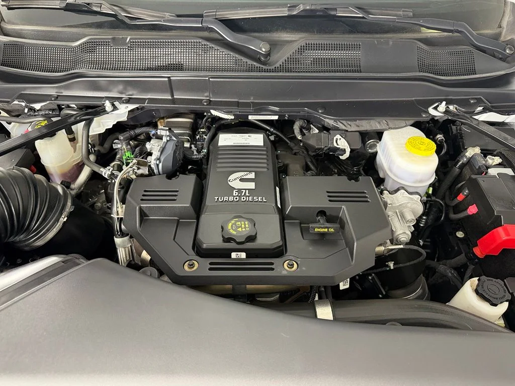 Used 2024 White Ram Laramie image 29