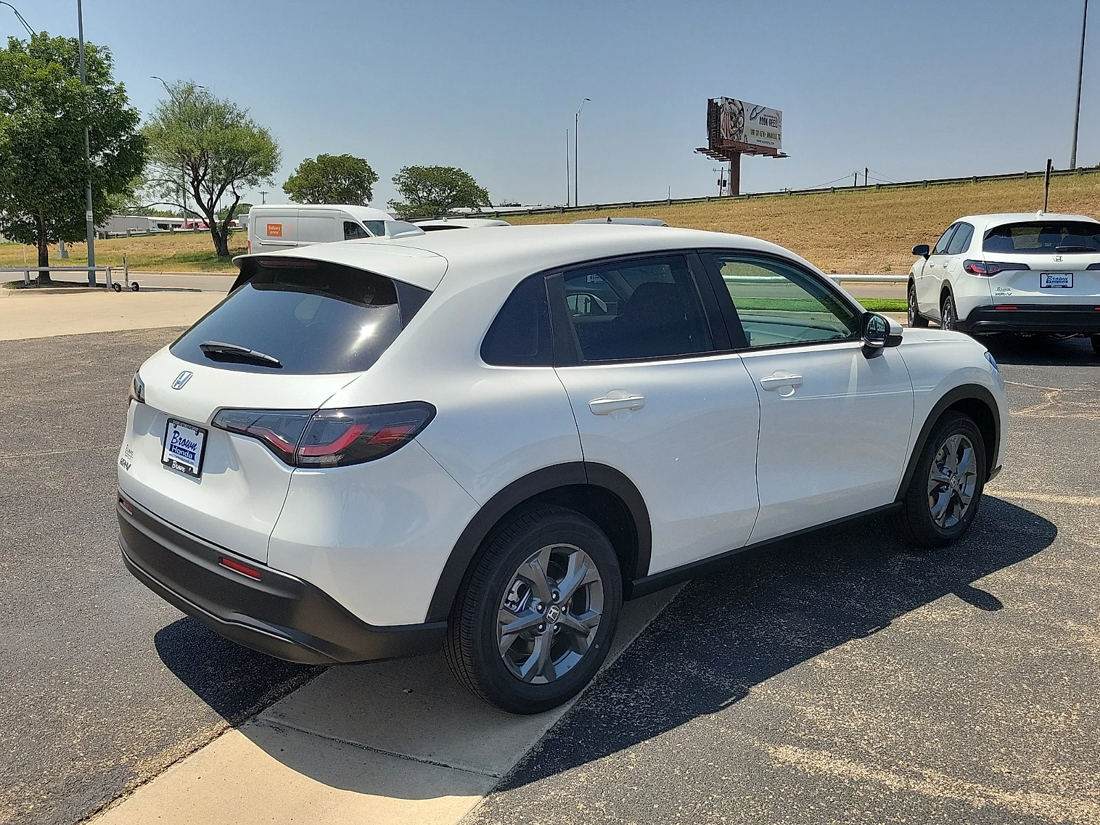 New 2027 Platinum White Pearl Honda LX 2WD image 11