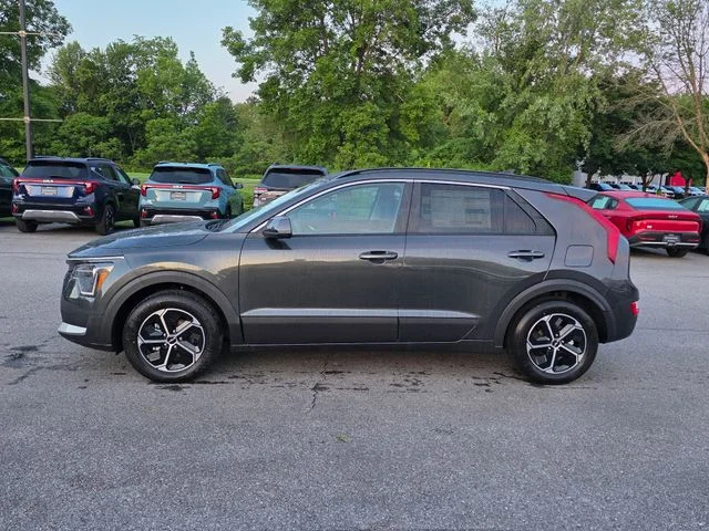 New 2026 Interstellar Gray Kia LX image 4