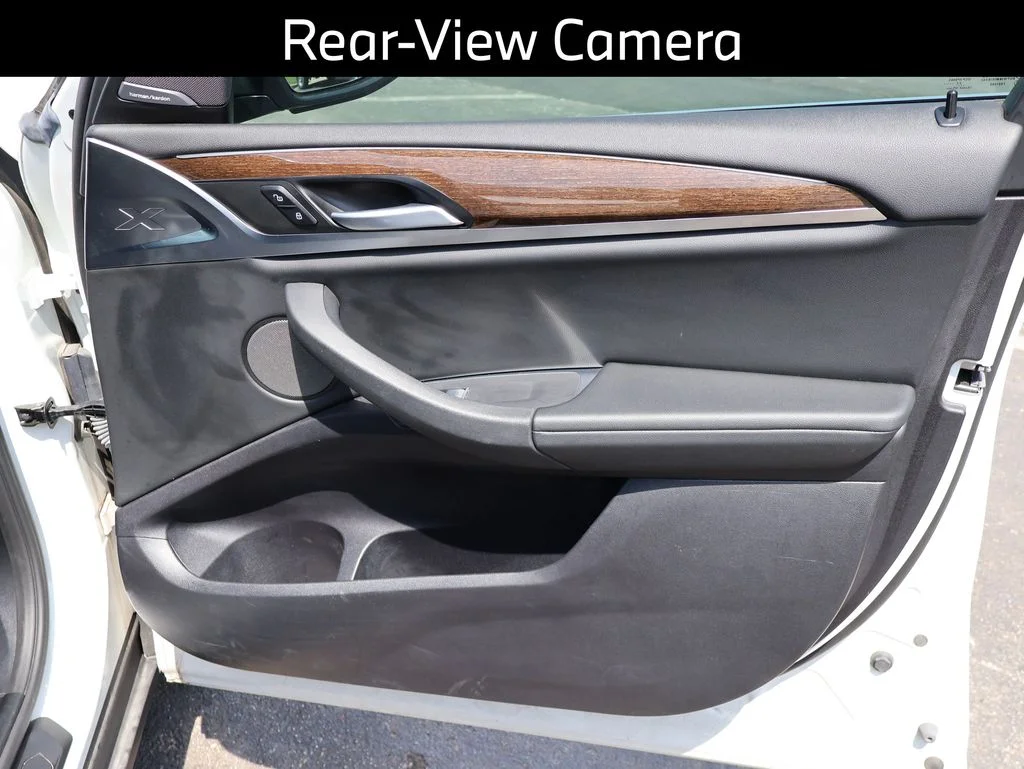 Used 2023 White BMW xDrive30i image 14