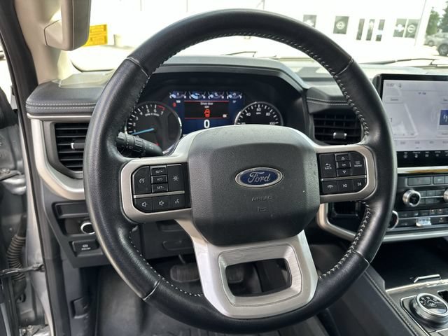 Used 2023 Silver Ford XLT image 13