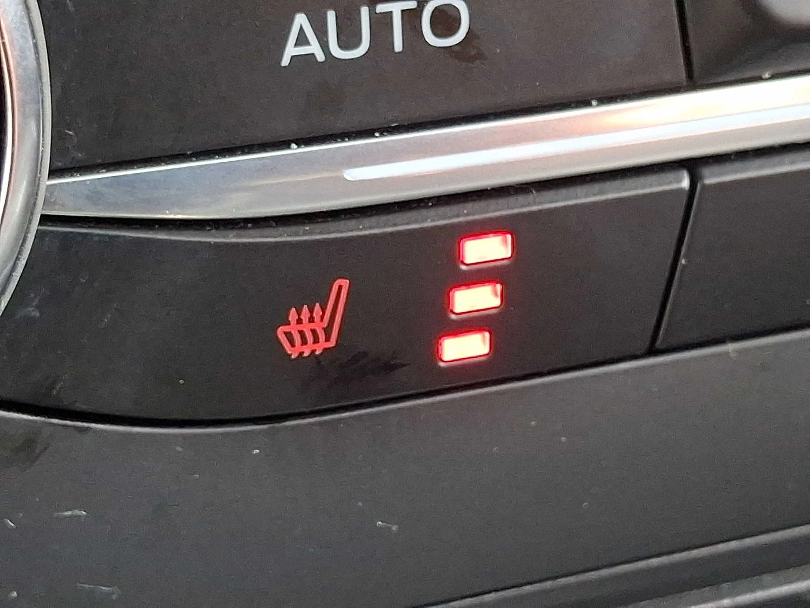 Used 2018 Gray Ford Titanium image 24