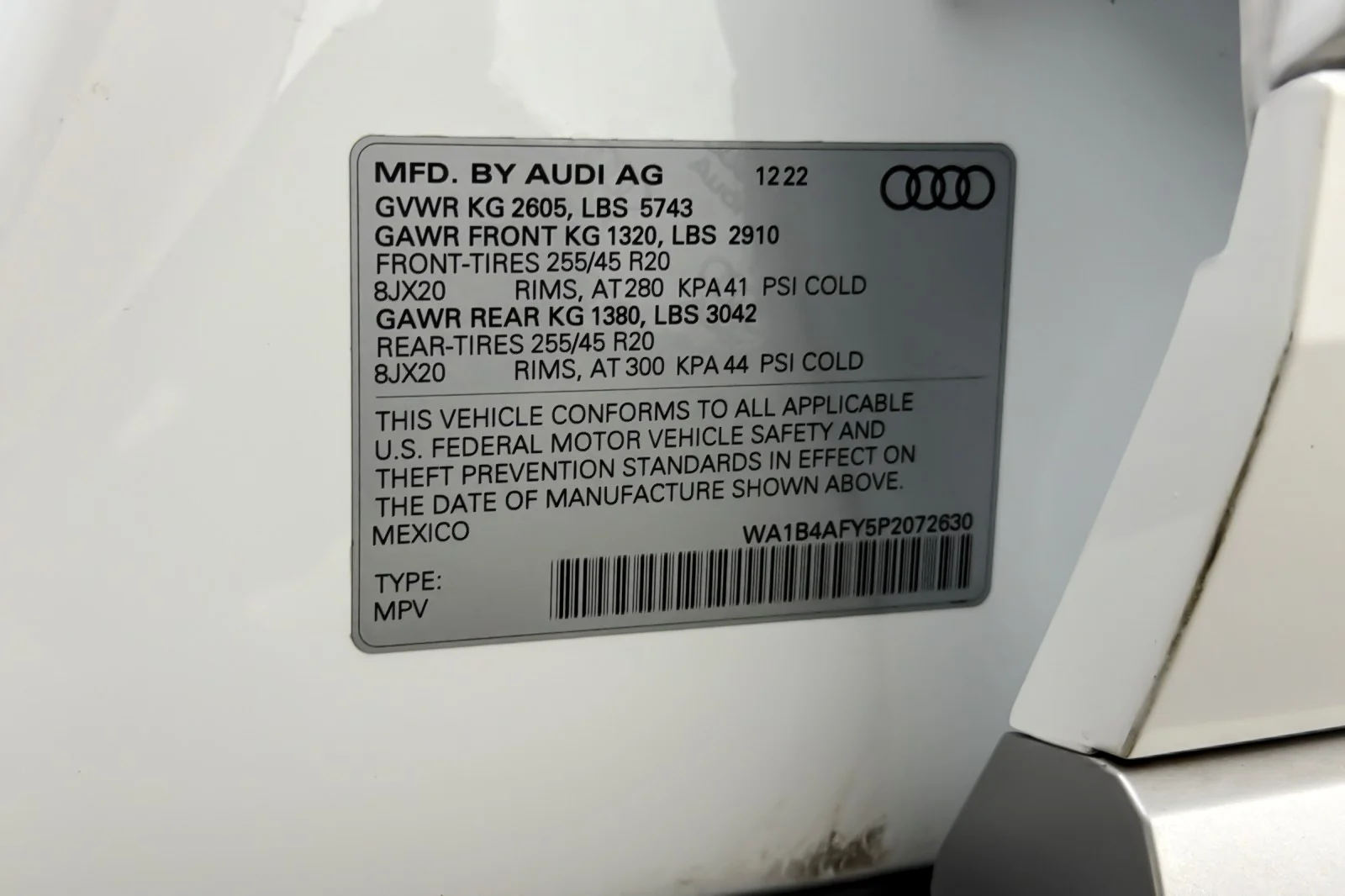 Used 2023 Ibis White Audi Premium Plus 3.0 TFSI quattro image 28