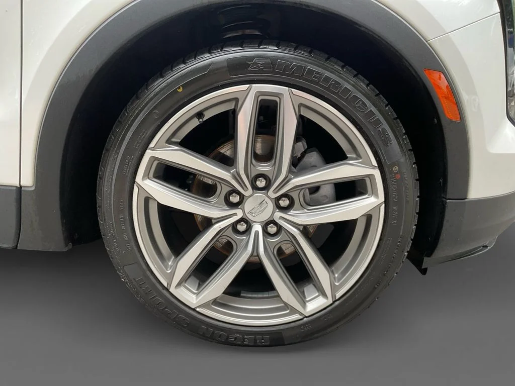 Used 2023 White Cadillac Sport image 16