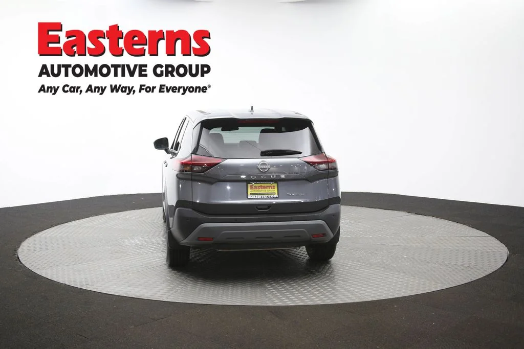Used 2023 Gray Nissan SV image 62
