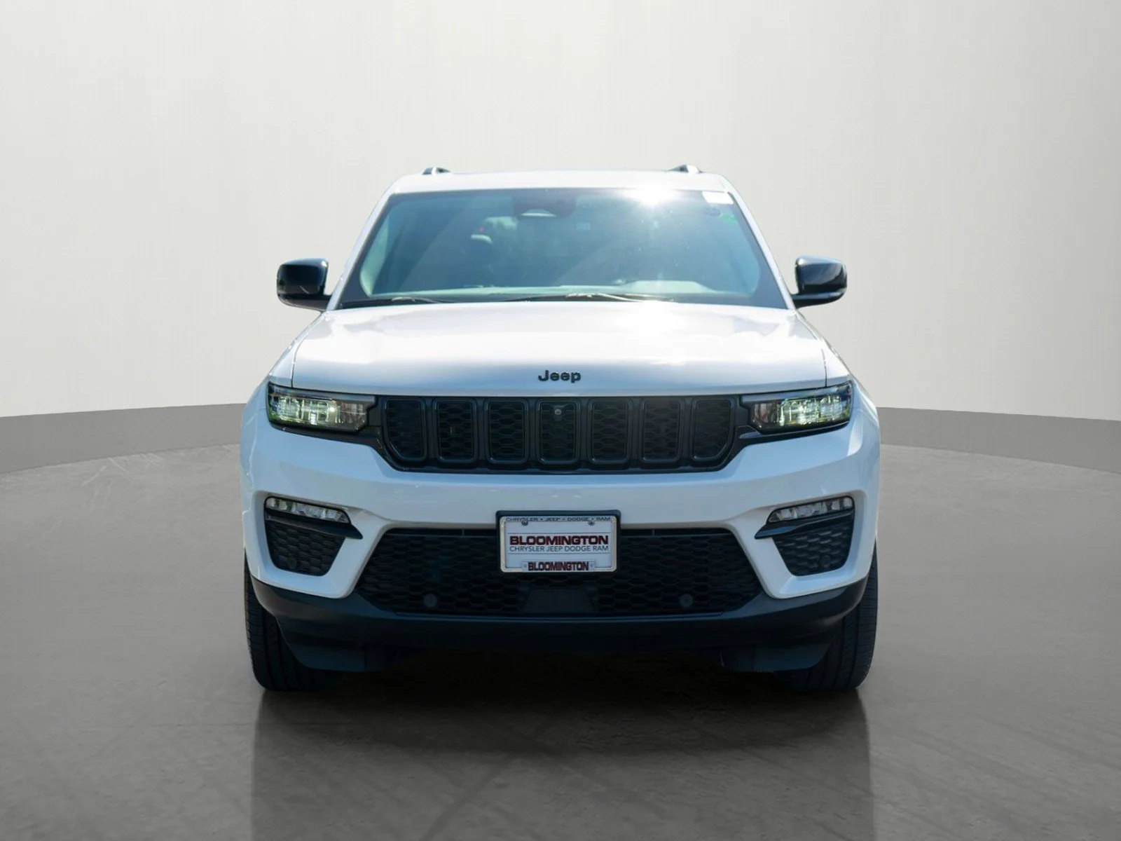 Used 2023 Jeep Grand Cherokee Limited with VIN 1C4RJHBG5P8844446 for sale in Minneapolis, Minnesota