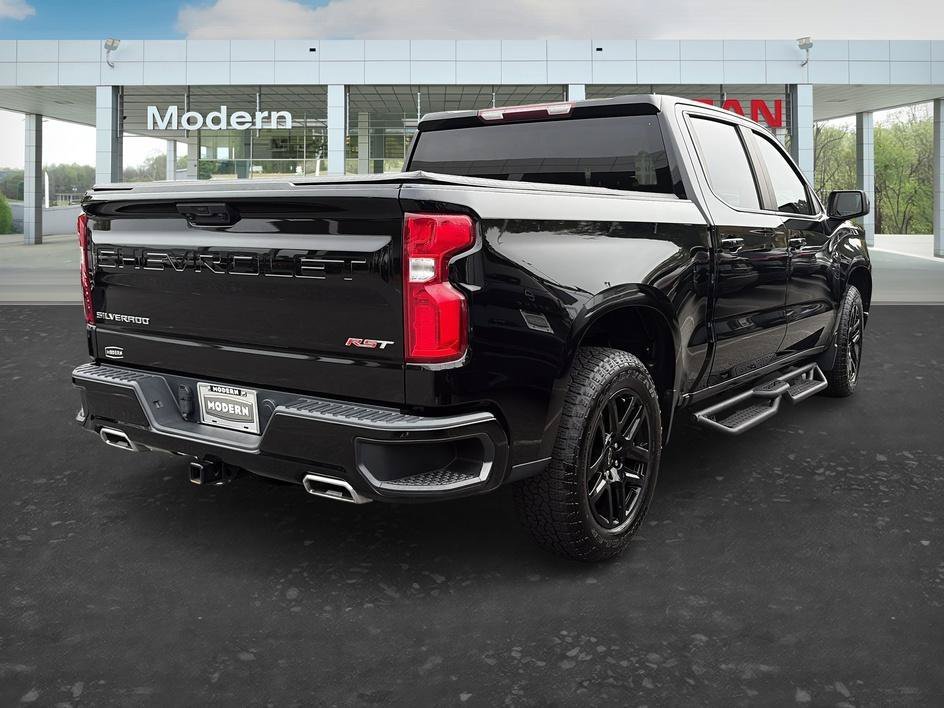 Used 2022 Black Chevrolet RST image 27