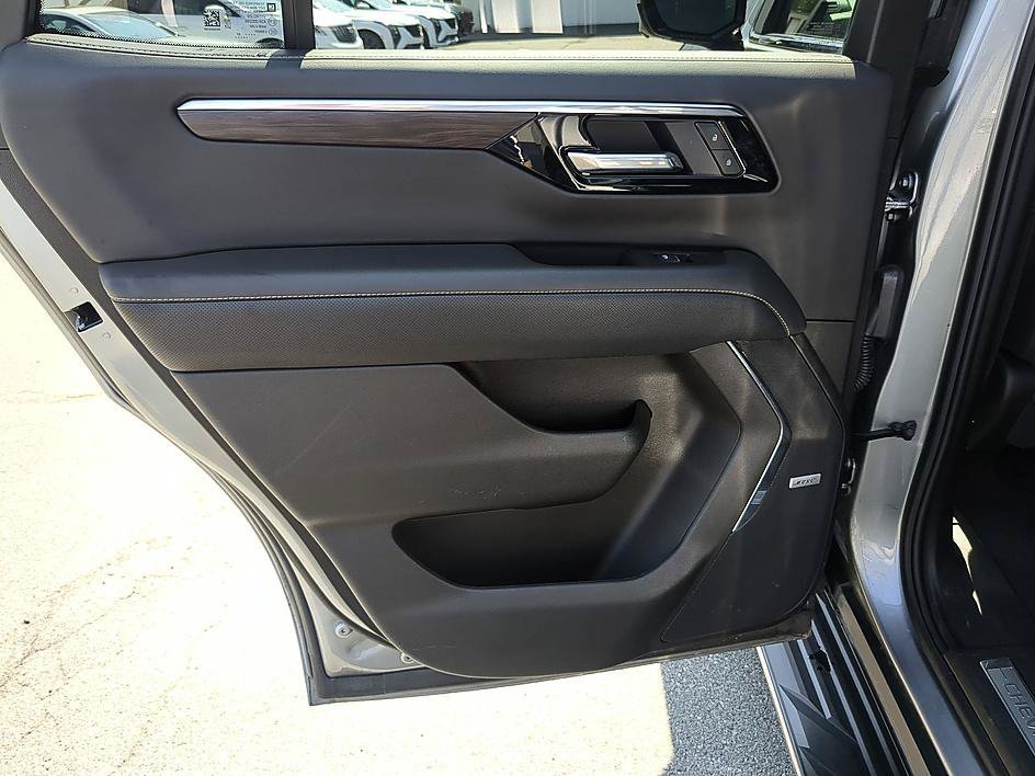 Certified Used 2025 Sterling Gray Metallic Chevrolet Premier image 28